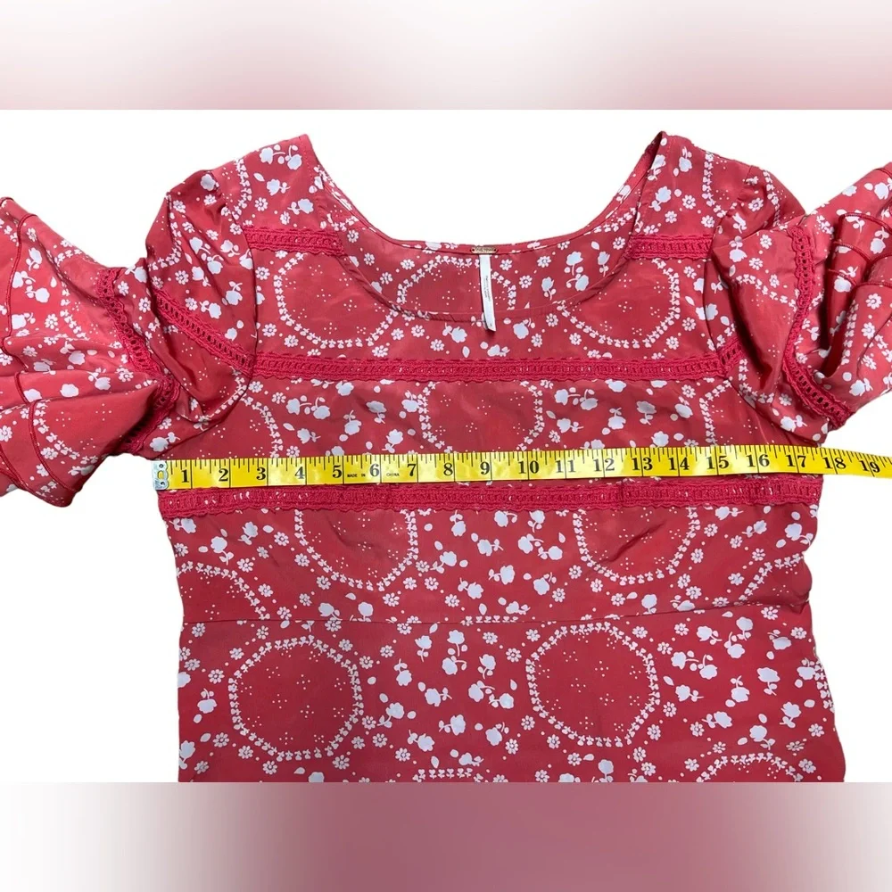 FREE PEOPLE Coral Geo Garden Shift Dress Size 6 Ruffle Sleeve Boho Floral Pink